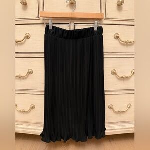 Pleione Black Maxi Skirt